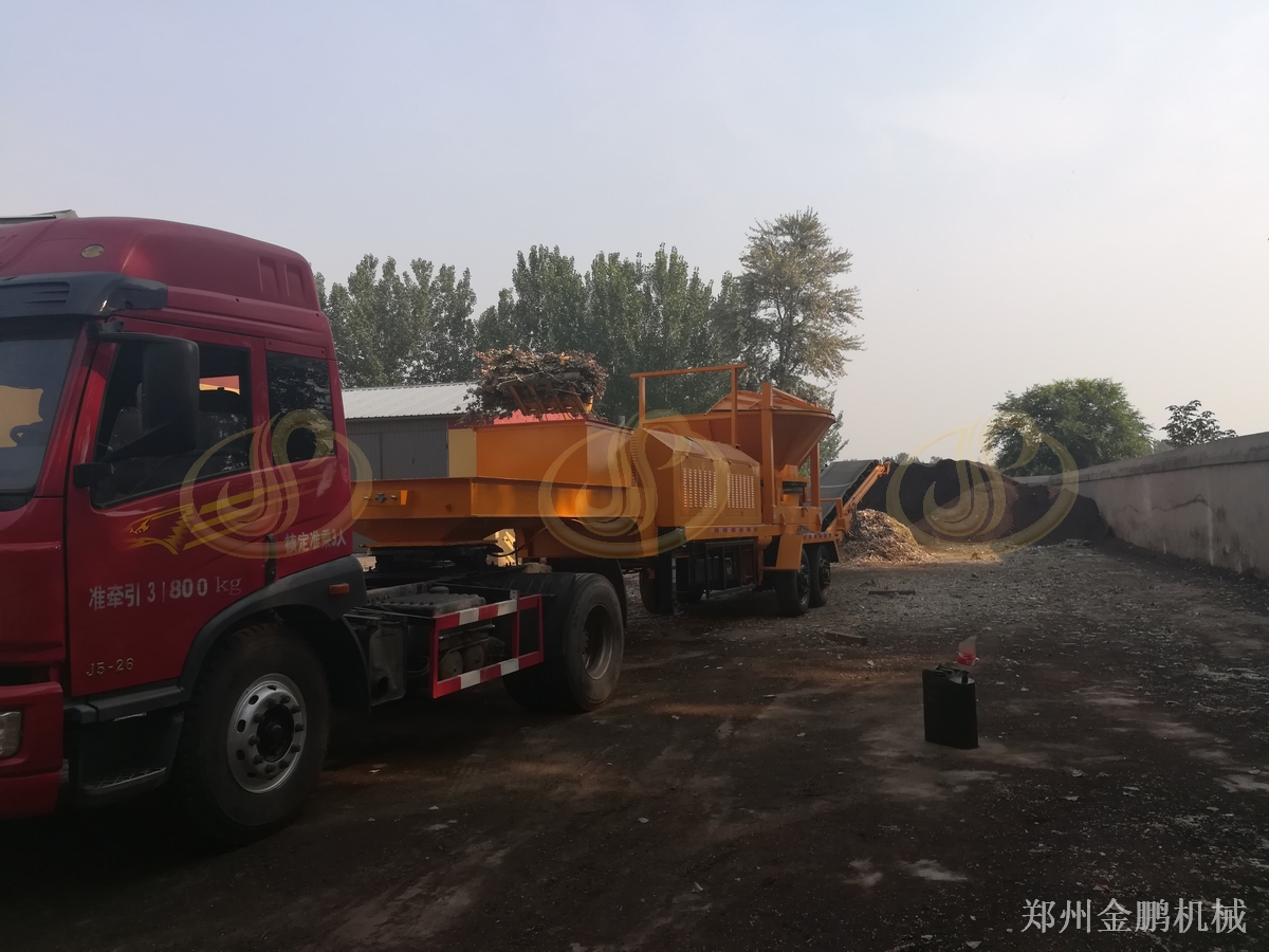 郑州金鹏大型木材粉碎机在生物质燃料预粉碎处理中的应用