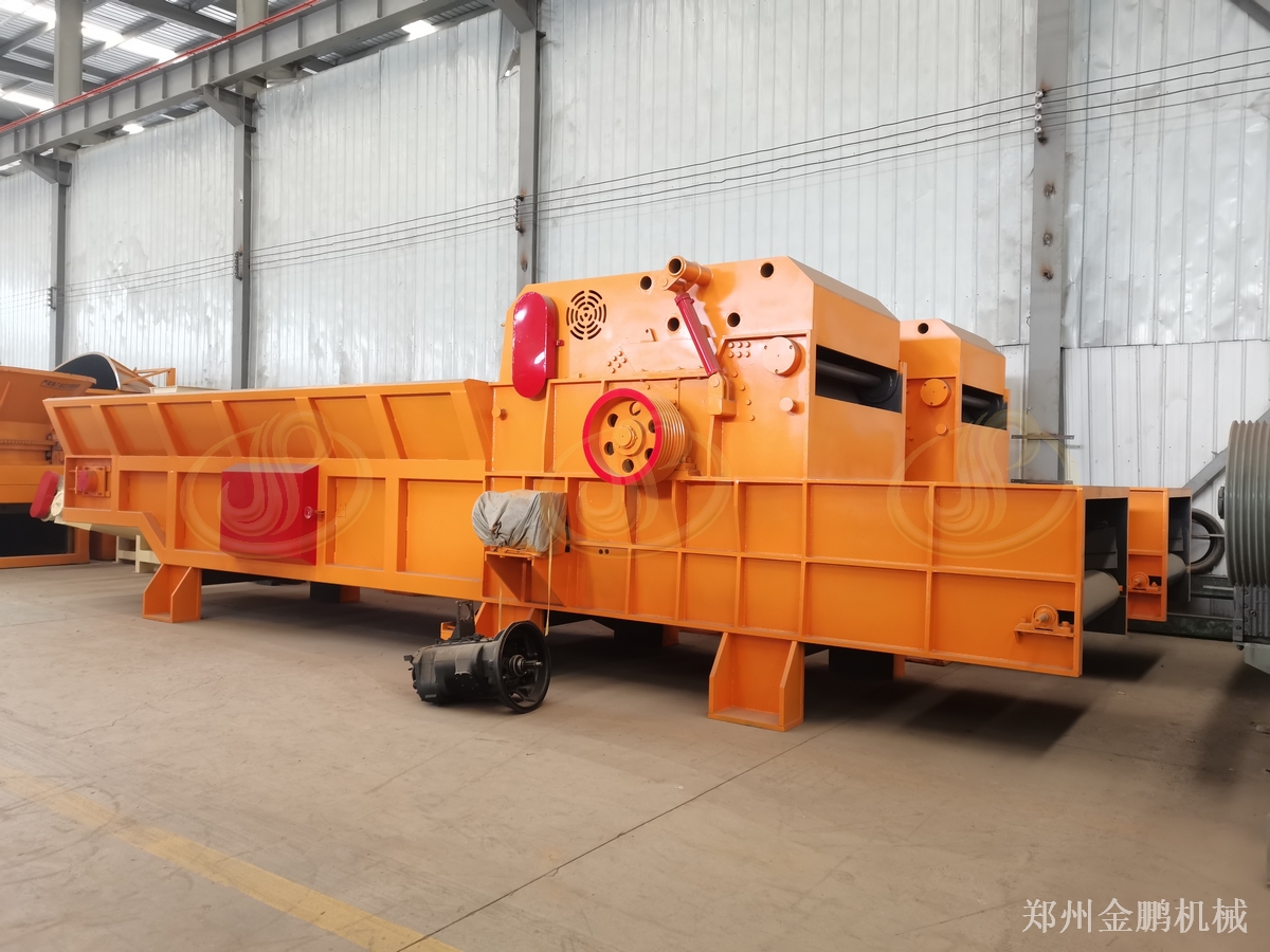 郑州金鹏建筑模板粉碎机设备用于废旧模板生物质燃料预粉碎处理