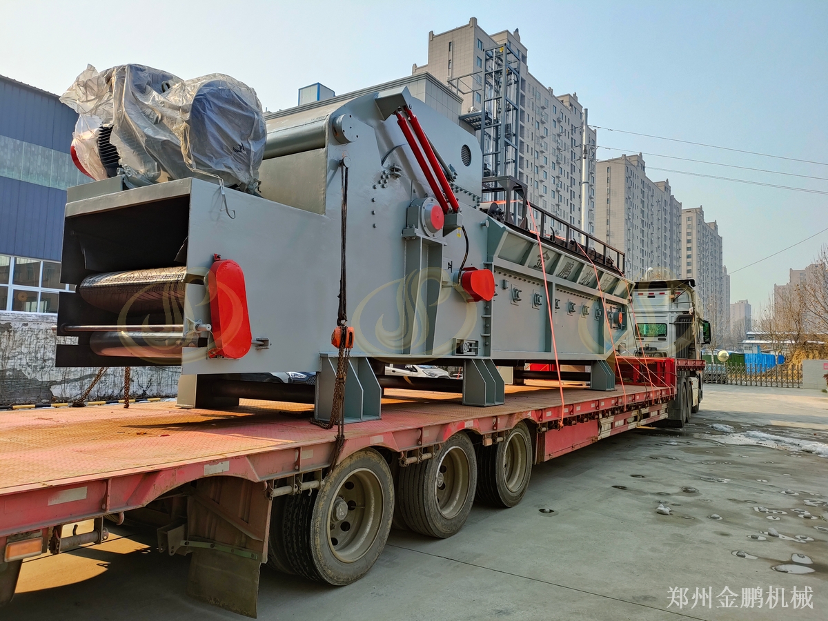 郑州金鹏碎木机用于废旧木质料的破碎处理说明